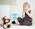22339FM - PELUCHE MONO PUG AT PLAY SONIDO Y MOVIMIENTO - solylunaonline