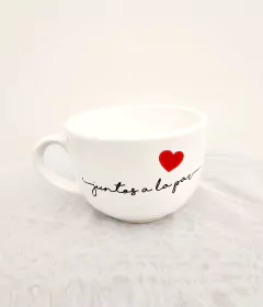 Imagen de cajita con taza y flores de Ferrero Roger