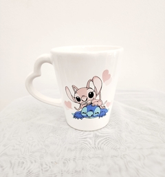 cajita con taza y flores de Ferrero Roger
