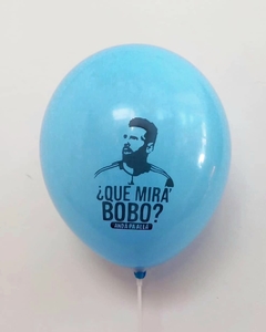 10 globos Messi, que miras...