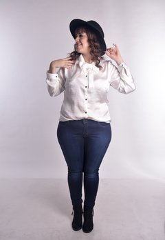 Camisa Lucy Blanca con lazo en el cuello