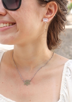 Conjunto Colar e Brinco Flor de Lótus