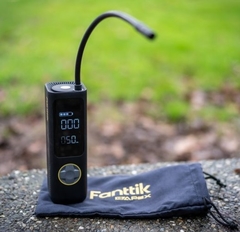 Fanttik X8 APEX - Inflador inteligente de neumáticos recargable portátil súper rápido luz LED en internet