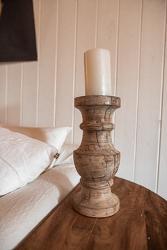 Candelabro de madera