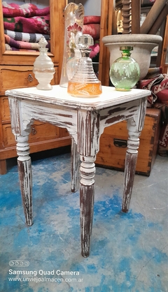 Original Mesa con Patas Torneadas.