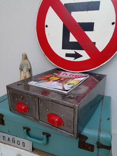 Antiguo Fichero Estilo Industrial - Un Viejo Almacén Antigüedades