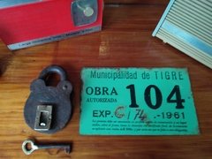 Candado de estación de tren o tranquera - Un Viejo Almacén Antigüedades