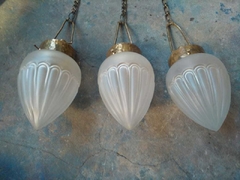 Lámpara colgante con plafon y cadena. Piezas originales y antiguas en internet