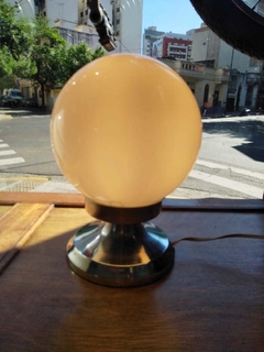 Lámpara Estilo Retro con Base Metalica en internet
