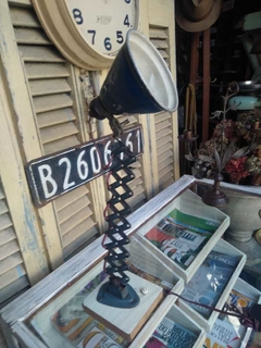 Lámpara Tijera Regulable Original - Un Viejo Almacén Antigüedades
