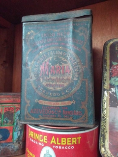Lata litografiada de Yerba Mate María. Año 1941 en internet