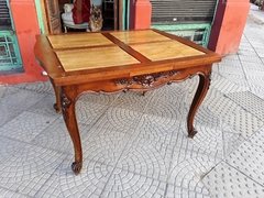 Mesa de Comedor Estilo Provenzal Lustrada y Alargue - comprar online