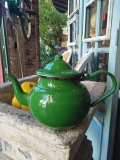 Tetera de chapa enlozada