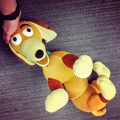 Toy Story Slinky Dog Muñeco Gigante 90 Cm Importado De U.s.a en internet