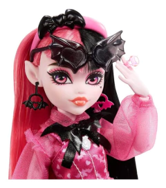Monster High Draculaura Accessories And Pet Bat G3 - Mattel - Prestigeworldwidetoys