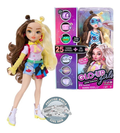 Glo-up Girls Erin Fashion Doll - 25 Fashion Surprises