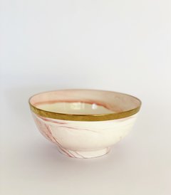 BOWL ROSA CON BORDE DORADO