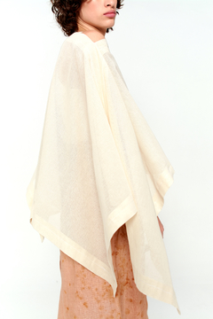 Poncho Irregular Gasa - HahnMade
