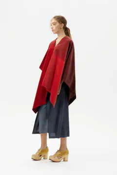 Poncho Irregular de Terciopelo - HahnMade