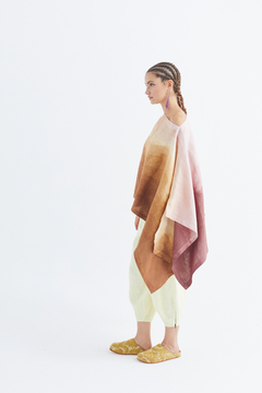 Poncho Irregular Lino - Pre Order - comprar online
