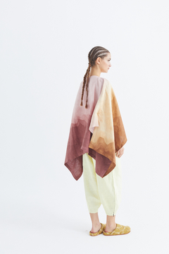 Poncho Irregular Lino - Pre Order - tienda online