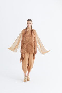 Poncho Antique Irregular - Pre Order - comprar online