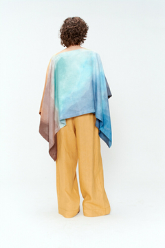 Imagen de Poncho Irregular Lino