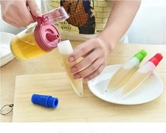 PINCEL SILICONA CON TAPA