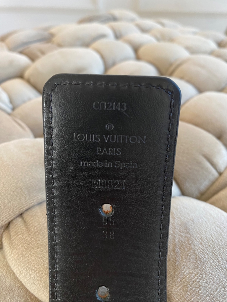 Cinto Louis Vuitton Reversible Initiales Cinza