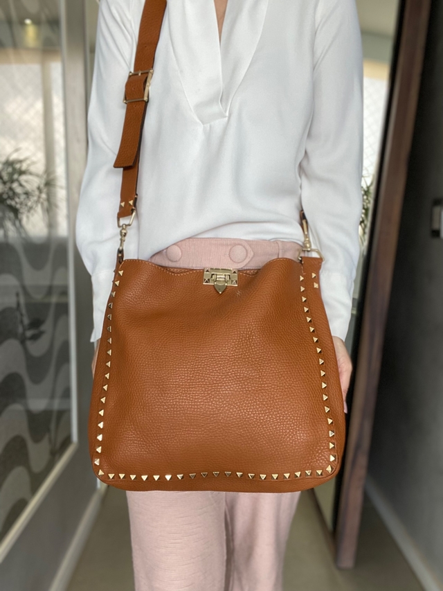 valentino rockstud hobo bolsa