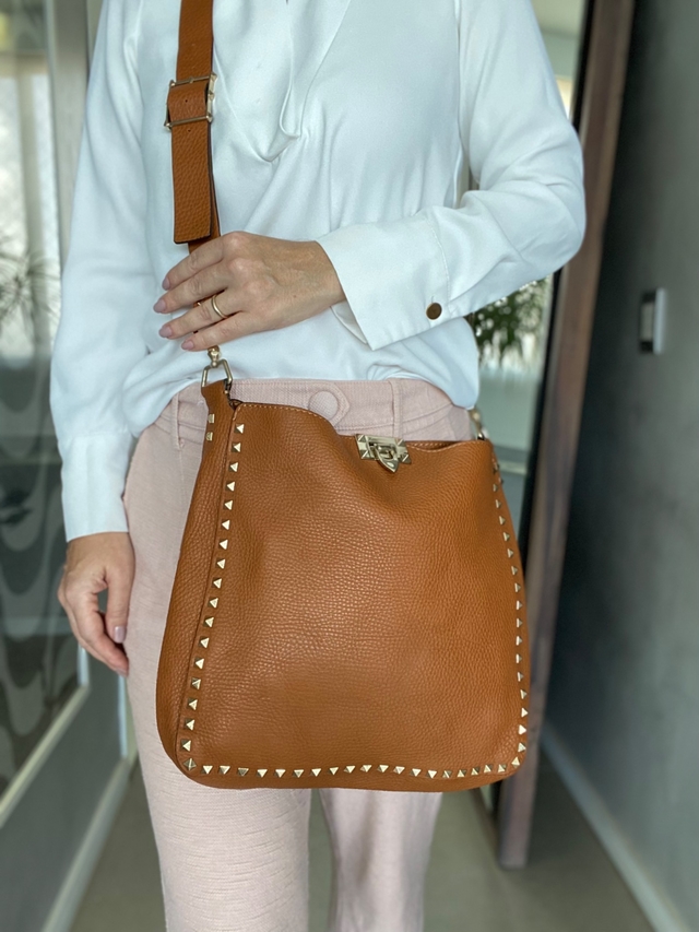 valentino rockstud hobo bolsa