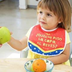 Babero Mujer Maravilla en internet