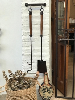 JUEGO DE PALA Y ATIZADOR PARA PARRILLA