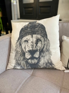 ALMOHADÓN LEÓN - comprar online