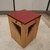 Banqueta madeira Pinus e MDF Vermelha
