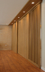 Sala de Estar com porta de correr ripada - comprar online