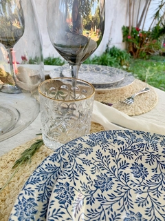 Vaso bajo labrado borde de oro