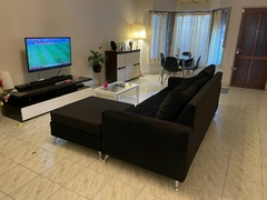 Fabri 2,20x0,90 y puff 70x70. - comprar online
