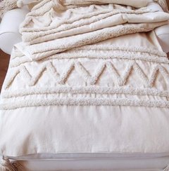 Pie de cama Annika.