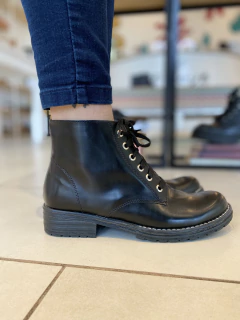 Borcegos 185 Miranda negro
