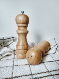 Set Salero y Pimentero Madera en internet