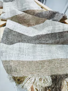 Camino de Mesa Guinda Natural - comprar online