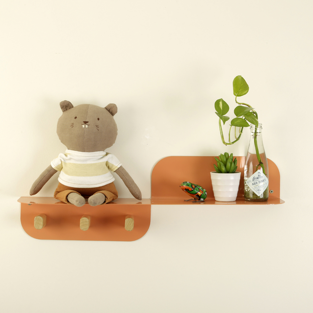 PERCHERO ESE (durazno) Berço. Muebles y Diseño.