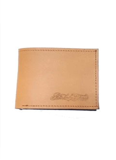 BILLETERA DE CUERO CON VOLANTE. BEIGE