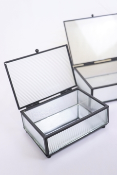 Caixa metal vidro canelado Pequena - comprar online