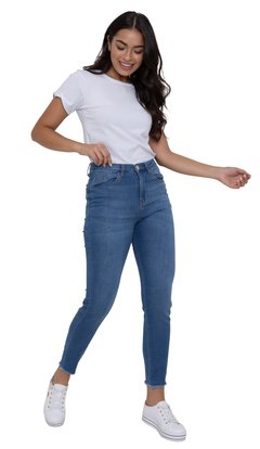 Calça Jeans Feminina Cigarrete Barra Desfiada - comprar online