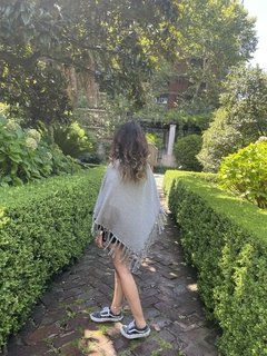 Poncho con flecos - Petrona