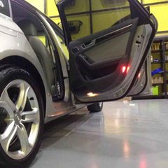 Juego de luces de puerta para Audi y universal