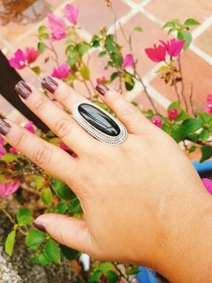 anel indiano e grande com pedra natural ônix