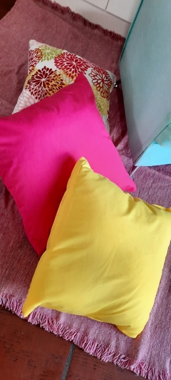 Imagen de Almohadones deco. Pack x 3 unidades. LISOS